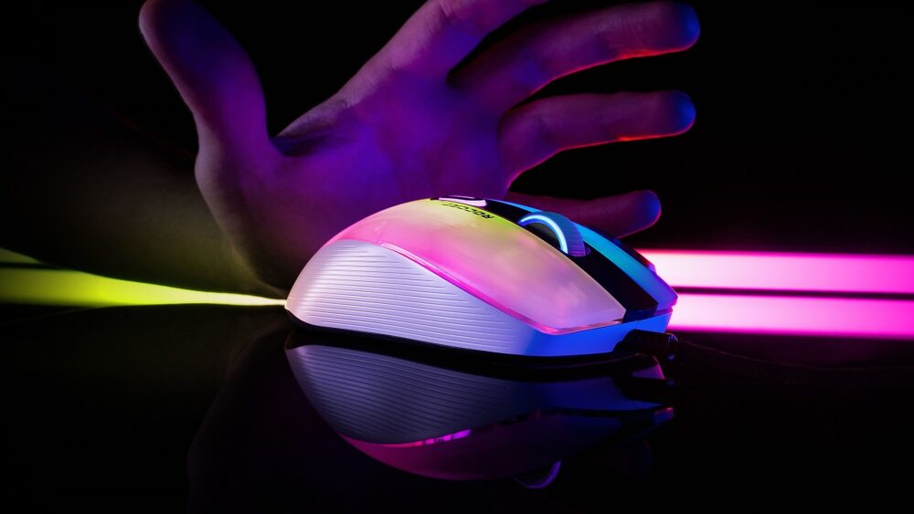Roccat Kone XP, un raton con 15 botones e iluminacion 3D con la que reinar en tu escritorio 1 Roccat Kone XP