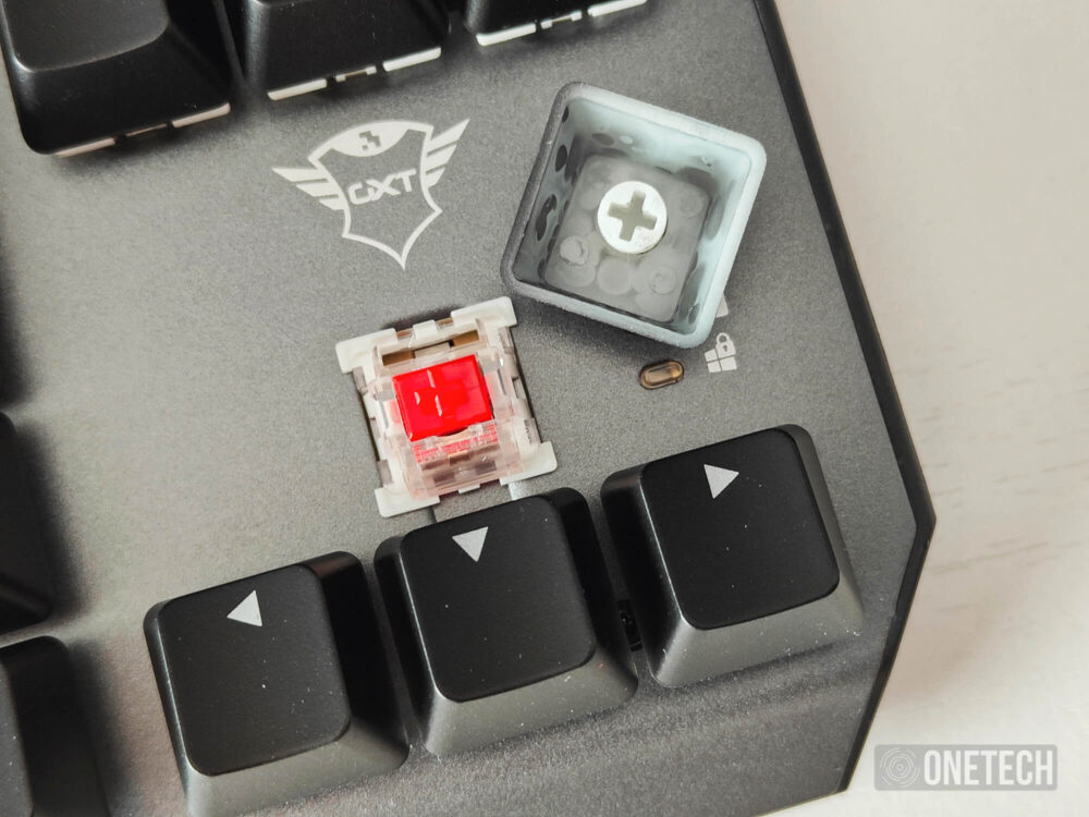 Trust GXT 834 Callaz: un teclado mecanico TKL asequible - Analisis 8 Trust GXT 834 Callaz