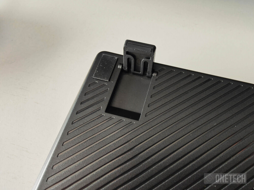 Trust GXT 834 Callaz: un teclado mecanico TKL asequible - Analisis 7 Trust GXT 834 Callaz: un teclado mecanico TKL asequible - Analisis 3